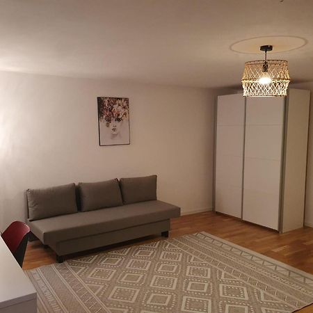 80M2 Garten-Duplexwohnung In Altperlach München Buitenkant foto